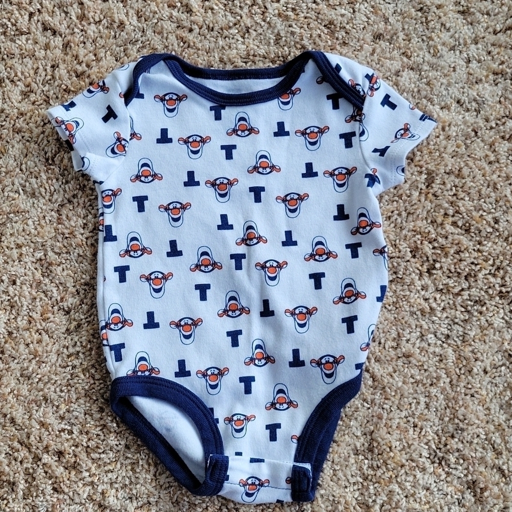 Disney onesie 6 months